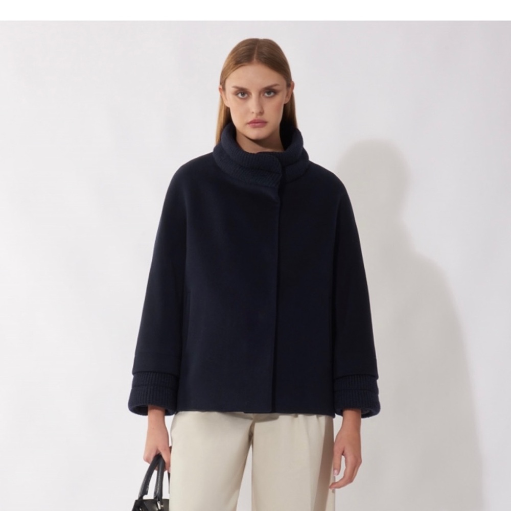 CINZIA ROCCA SHORT BLUE WOOL AND CASHMERE COAT